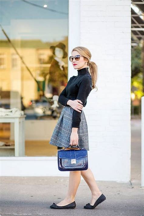 50+ Stylish Back to School Outfits for Teachers You Will LOVE! | MCO