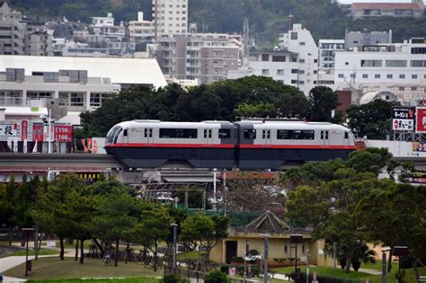 沖縄都市モノレール1000形電車 壺川駅 鉄道フォト・写真拡大 By Norikadさん レイルラボraillab