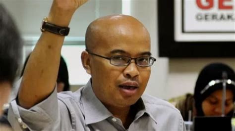 Profil Dan Karier Desmond Mahesa Anggota Dpr Fraksi Gerindra Yang