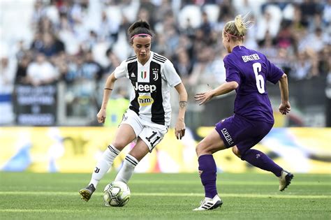 Juventus Women Frattura Al Piede Per Barbara Bonansea Rischia Uno