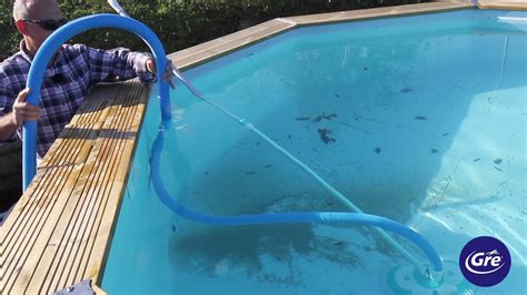 Cómo limpiar piscina con limpiafondos manual lilimpieza