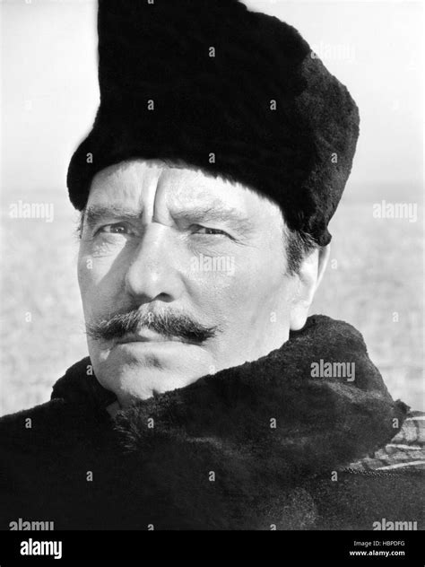 Doctor Zhivago Ralph Richardson 1965 Stock Photo Alamy