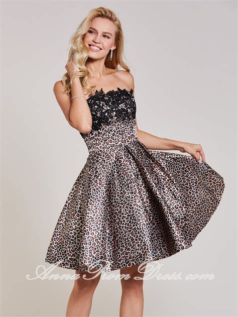 Sexy Homecoming Dress Strapless A Line Appliques Black Short Prom Dres Anna Promdress