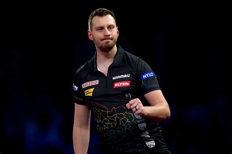 K Lsche Jung Florian Hempel Sorgt F R Ein Novum Bei Der Darts Wm