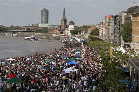 Japantag In D Sseldorf Feuerwerk Programm Und Sperrungen Alle