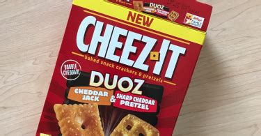 Cheez-It Duoz Caramel Popcorn & Cheddar Review - Snack Gator