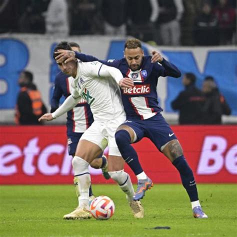 Battu par l OM le PSG affiche encore des limites inquiétantes avant le