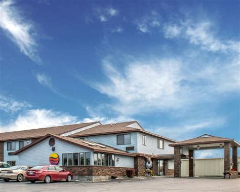 Comfort Inn Manistique $91 ($̶1̶0̶3̶) - Prices & Hotel Reviews - MI ...