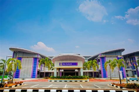 Universiti Kebangsaan Malaysia (UKM), Kampus Teluk Intan - Ample ...