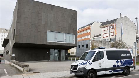 La Polic A Libera A Una Mujer De A Os Tras Cuatro Horas Atrapada En