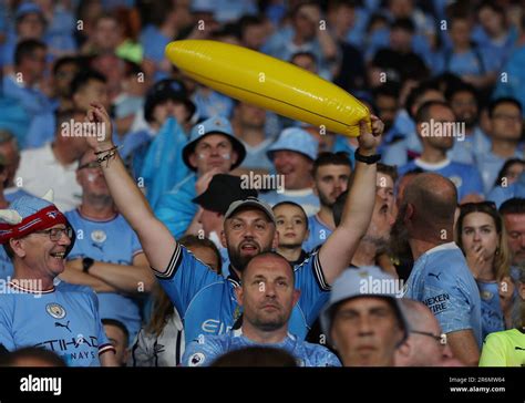 Manchester City Fan Banana Hi Res Stock Photography And Images Alamy