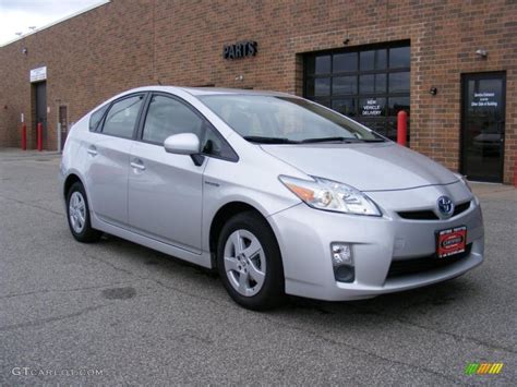 2010 Classic Silver Metallic Toyota Prius Hybrid Iii 36192920 Photo 2