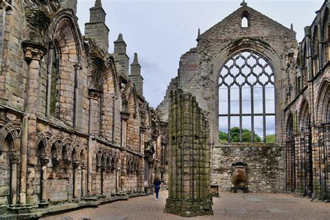 Holyrood Abbey by CitizenFresh on DeviantArt