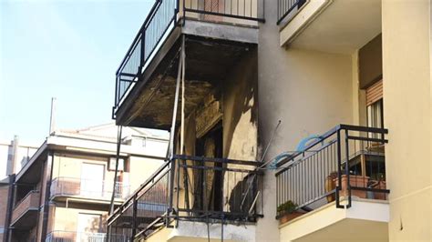 Andora Tragico Incendio In Un Alloggio Muoiono Un Uomo E Una Donna