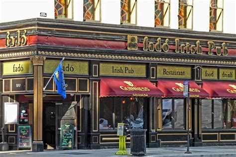 Fado Irish Pub Fadó Irish Pub at 100 West Grand Avenue in Flickr