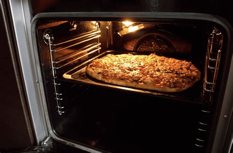 How To Cook Pizza In Microwave Oven Storables