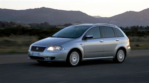 Coche del día Fiat Croma 1 9 JTD Multijet espíritu RACER