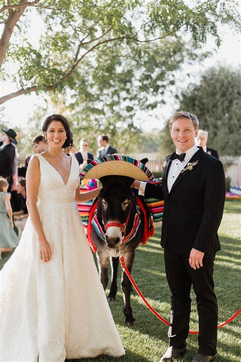 Family is Forever: A Real Wedding with Alicia Lucia Photography – Wedding Collective New Mexico Blog