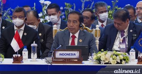 Jokowi Asia Timur Harus Perkokoh Perdamaian Indo Pasifik