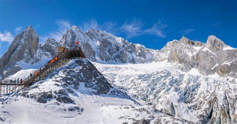 Tour Di Lijiang Alla Montagna Delle Nevi Del Drago Di Giada Con Auto E