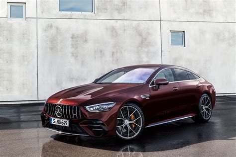 Amg의 정수 담은 강력한 퍼포먼스 더 뉴 메르세데스 Amg Gt 43 4matic