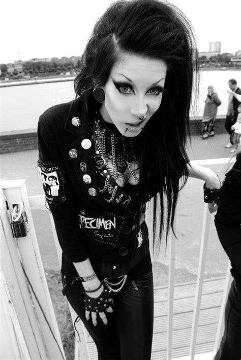 Pin By Vampirefreaks On Dark Goth Girls Deathrock Fashion Fashion