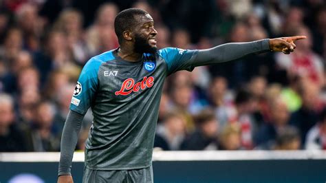 Mercato Ndombélé nira pas au Genoa Tottenham négocie avec Galatasaray