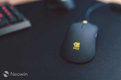 Zowie Fk1 Gaming Mouse Review Neowin