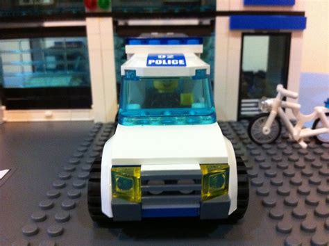 Away From Work: Lego City 7498 Police Station Part 2