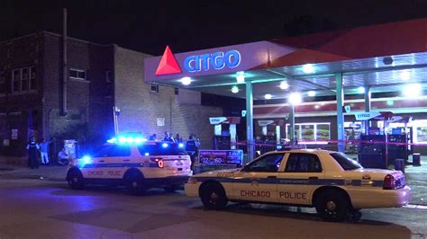 Gas Station Clerk Shot To Death In Park Manor Abc7 Chicago