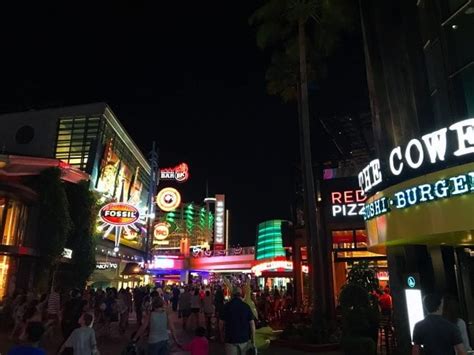 The Absolute Best Restaurants At Universal Orlando City Walk