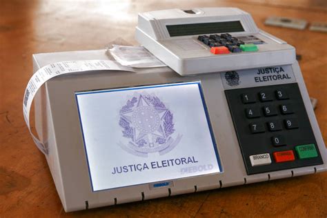 A história da urna eletrônica