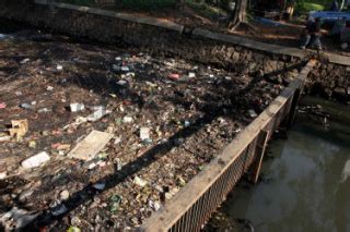 Sampah Di Kali Kawasan Kelapa Gading Datatempo