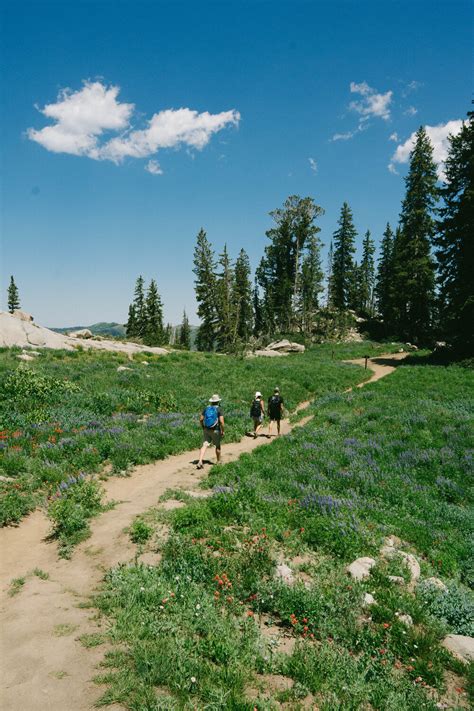 Hiking Lake Mary & Catherine in Utah — monetsommers.