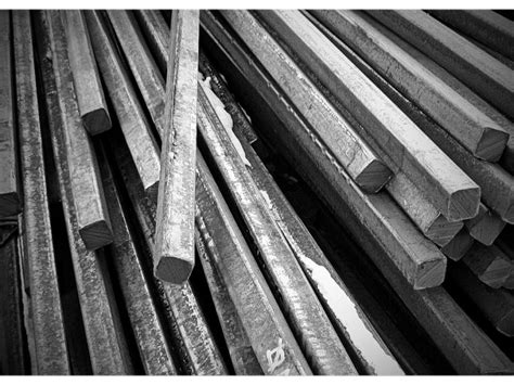 Квадрат стальной - купить в Санкт-Петербурге по низким ценам