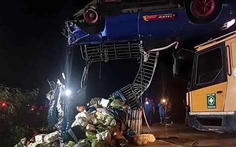 Wochenblitz News Unfall Auf Der Chumphon Autobahn Fordert Drei