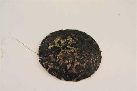 Sian Haigh-Brown: Metal thread embroidery