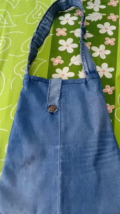 Turned An Old Jeans Into A Tote Bag Ignore My Pathetic Sewing Though😂 Youtube