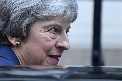 The Brexit Breakthrough Theresa Mays Cabinet Back Historic Divorce