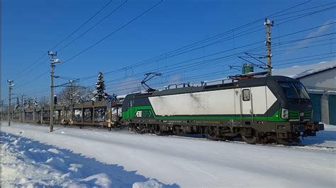 Vectron Durch Den Wei En Schnee Mit Leerem Autozug Youtube