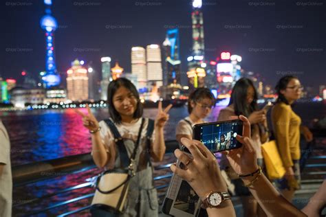 Shanghai Bund Facing Pudong Nigel Dickinson