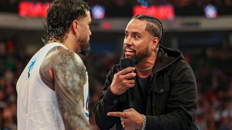 Former WWE Superstar Reacts To Jey Uso Vs Jimmy Uso With A Two Word