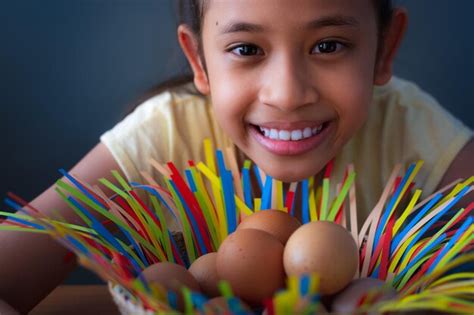 Premium Photo Close Up Cute Asian Girl Smiling With Chicken Eggs In A