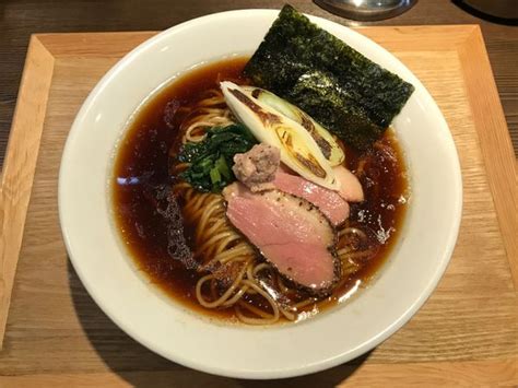 『鴨出汁中華蕎麦 醤油 中盛 1000円』鴨出汁中華蕎麦 麺屋yoshikiのレビュー ラーメンデータベース