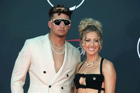 Patrick Mahomes' Wife Brittany Shares Update On New Hairstyle For NFL Superstar - Athlon Sports