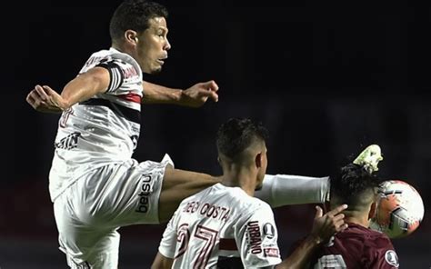 Ldu X S O Paulo Vai Passar Na Tv Saiba Onde Assistir Libertadores Ao