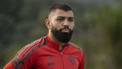 Jornalista Faz Alerta Ao Flamengo Sobre Renova O De Gabigol