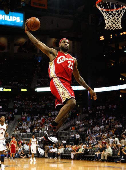 Lebron James Dunking Wallpaper