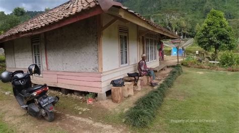 Curug Citambur Dan Rumah Abah Jajang Pesona Alam Dan Kearifan Lokal