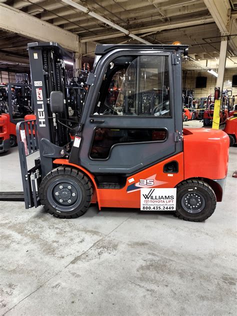 7000 Lbs Cap Diesel Pneumatic Forklift New Cpcd35 Ku14 Cab